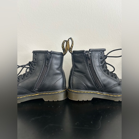 Dr. Martens Junior 1460 Softy T Leather Boots – Kids’ Size 9 US - Picture 7 of 7